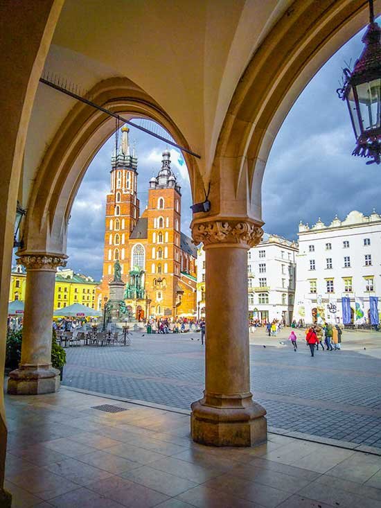 Krakow on a Budget Complete Guide / Free things to do in Krakow